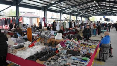 Düzce Belediyesi Aziziye Mahallesi’nde “Tuhafiyeciler Pazarı ve Fuar Alanı’nın kapılarını