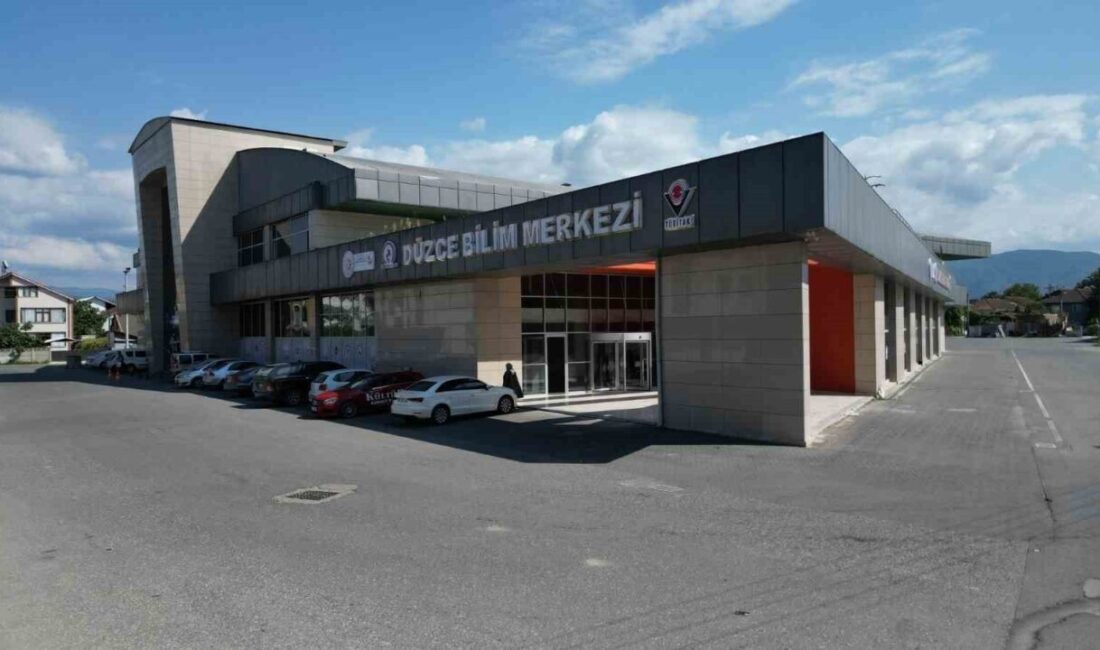 Düzce Belediyesi Çocuk Üniversitesi, ilkokul öğrencileri için Başarı Destek Atölyesi