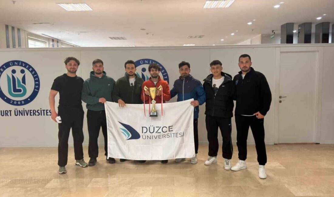 Düzce Üniversitesi Rafting Takımı, Bayburt’ta düzenlenen Üniversiteler Arası Türkiye Rafting