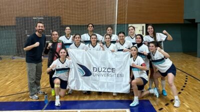 Türkiye Üniversite Sporları Federasyonu tarafından düzenlenen ÜNİLİG salon futbolu müsabakalarında,