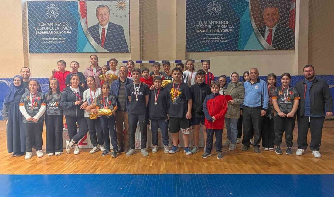 DÜZCE (İHA) – Düzce’de 23 Nisan Ulusal Egemenlik ve Çocuk