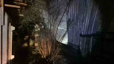 Düzce’de meydana gelen yangında bir evin kazan dairesi alev alev