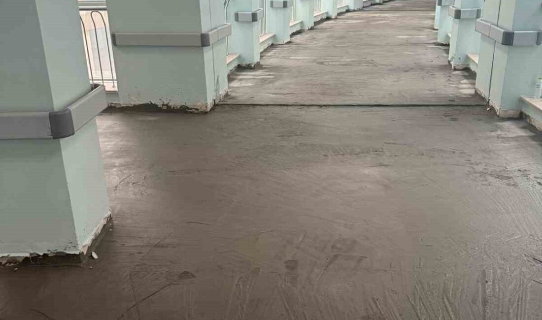 Düzce Atatürk Devlet Hastanesi zemin kat klinikler bölümünde başlatılan yenileme