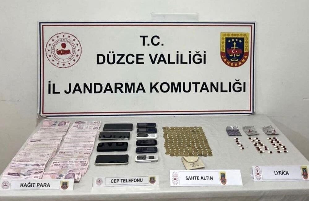 Düzce’de son bir haftada düzenlenen kaçakçılık ve narkotik operasyonlarında gözaltına