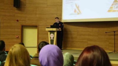 Düzce Belediyesi İtfaiye Müdürlüğü, acil durum ve yangına müdahale eğitimlerini