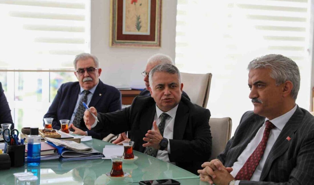 Düzce Belediye Başkanı Dr. Faruk Özlü, Ticaret Bakanlığı İhracat Genel