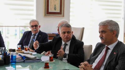 Düzce Belediye Başkanı Dr. Faruk Özlü, Ticaret Bakanlığı İhracat Genel