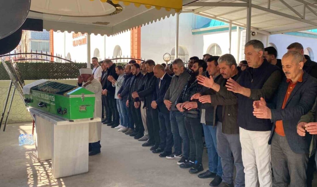 Kocaeli’nin Dilovası ilçesinde demir çelik fabrikasında platformun çökmesi sonucu hayatını