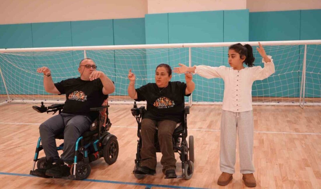 “Engellisiniz, evlenemezsiniz” diyenleri kurdukları mutlu yuvayla haksız çıkaran Aylin ve