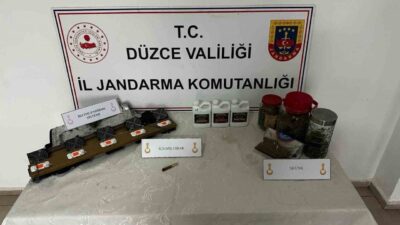 Düzce (İHA) – Düzce İl Jandarma Komutanlığı ekipleri evlerinde iklimlendirme