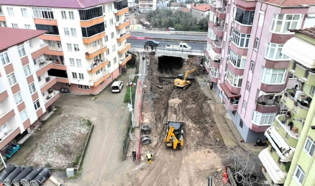 Gölcük ilçesi Ulaşlı Mahallesi’nde başlatılan D-130 karayolu alt geçit projesinde