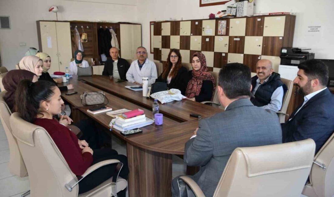 Bilecik İl Müftüsü Ahmet Dilek’ten öğretmenlere ziyaret gerçekleştirildi. Bilecik İl