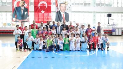 Bilecik’in Bozüyük ilçesinde İlkokul Futsal Turnuvası’nın final müsabakaları yapıldı. Bozüyük
