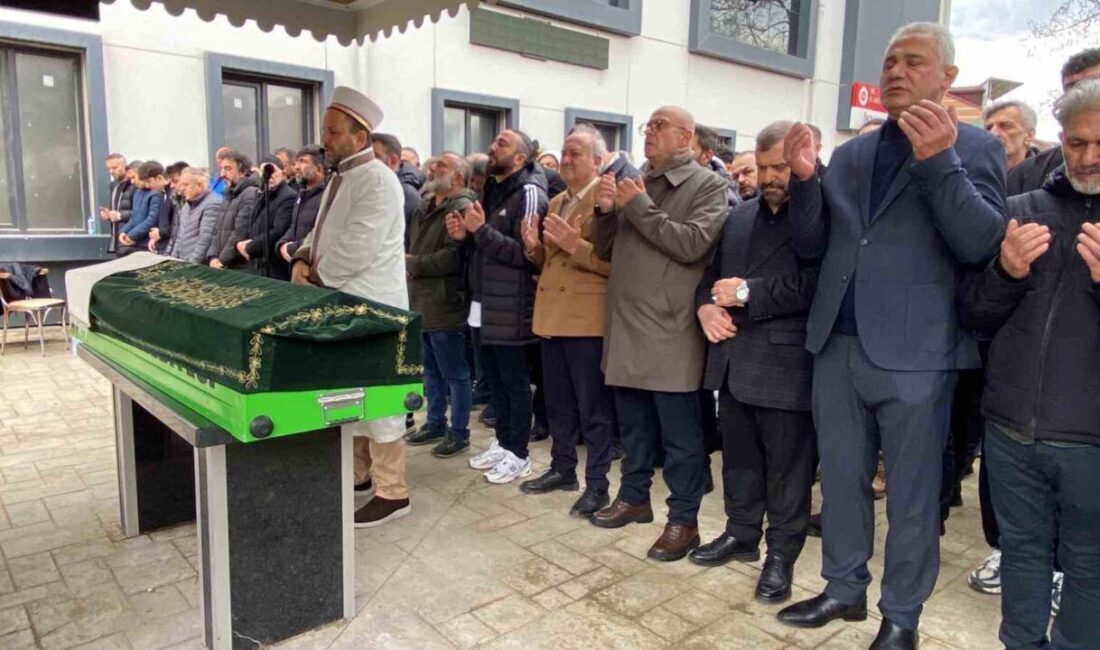 Kocaeli’nin Başiskele ilçesinde çalıştığı fabrikanın lastik sarma makinesine sıkışarak hayatını