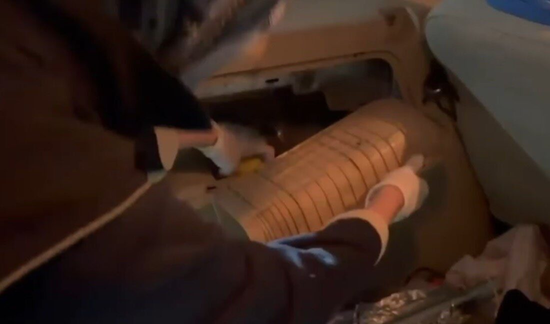 Sakarya İl Emniyet Müdürlüğü ekiplerince İstanbul’dan Samsun’a uyuşturucu sevkiyatı yapacağı