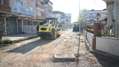 Kartepe’de yürütülen çalışmalar kapsamında İstasyon Mahallesi’ne altyapı hattı döşendi. Mahalleye