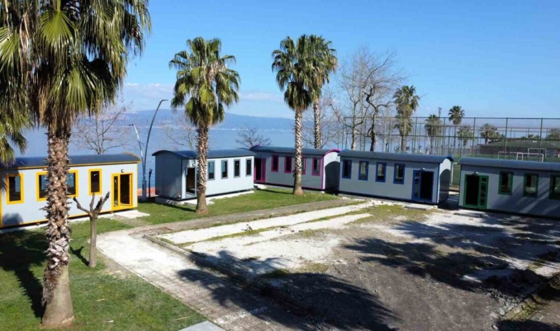 Karamürsel ilçesinde çocukların çocukların güvenli ve eğitici ortamda eğlenerek vakit