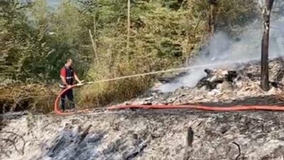 Kastamonu’nun Cide ilçesinde kardeşini kilitleyip ahırı ateşe verdiği iddia edilen