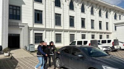 Kocaeli’nin Darıca ilçesinde kardeşini işe gitmek için tırına bindiği sırada