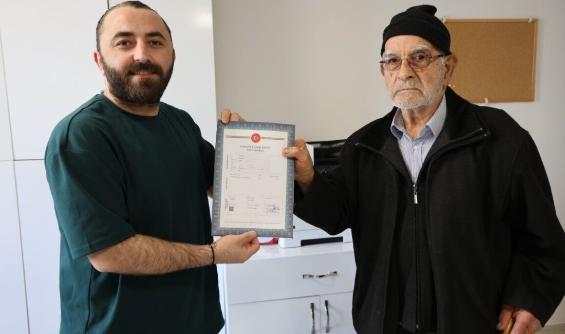 Kartepe’de Çepni Mahallesi’nde yürütülen şuyulandırma çalışmaları sonuçlandırılarak hak sahiplerine yeni