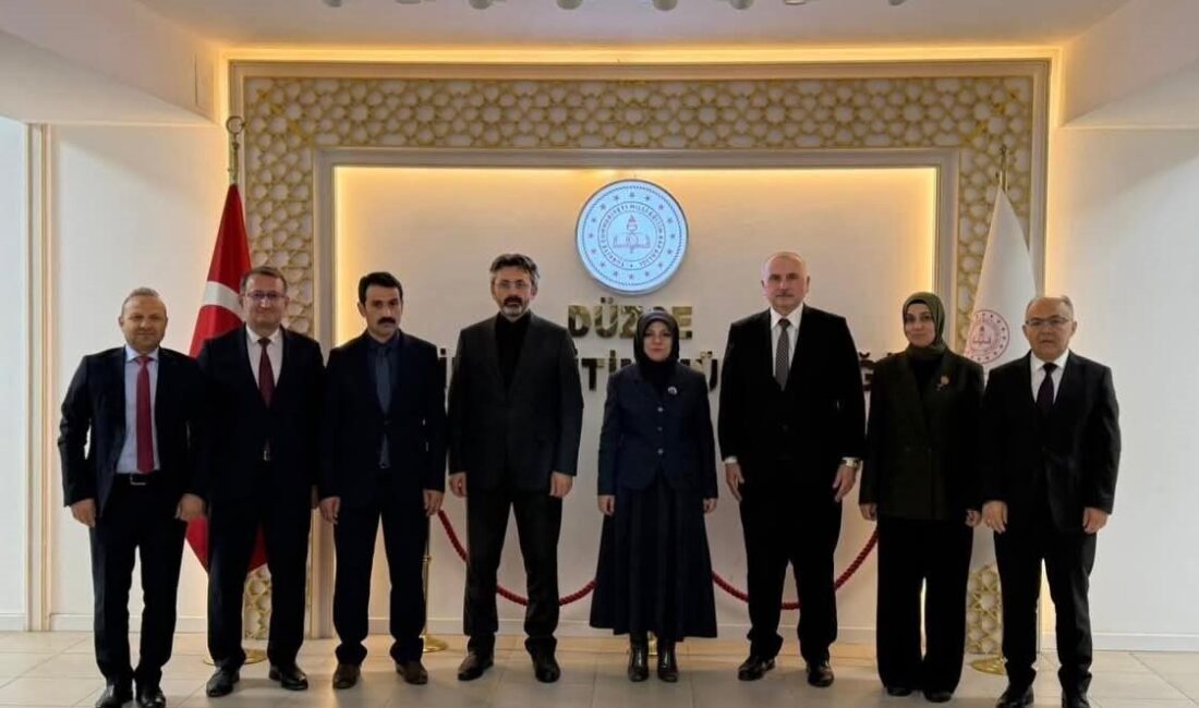 Düzce İl Milli Eğitim Müdürlüğü’nde şube müdürü olarak görev yapan