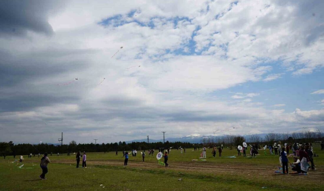 Kastamonu’da İl Emniyet Müdürlüğü öncülüğünde 23 Nisan Ulusal Egemenlik ve