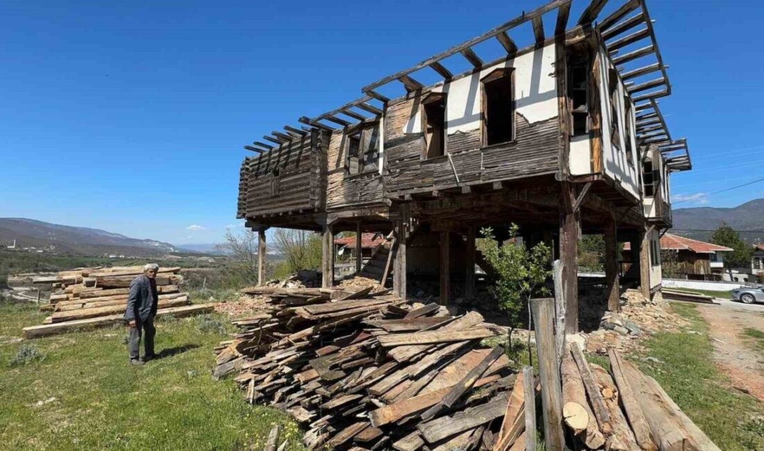 Kastamonu’nun Hanönü ilçesinde bulunan yaklaşık 250 yıllık olan tescilli Hüseyin