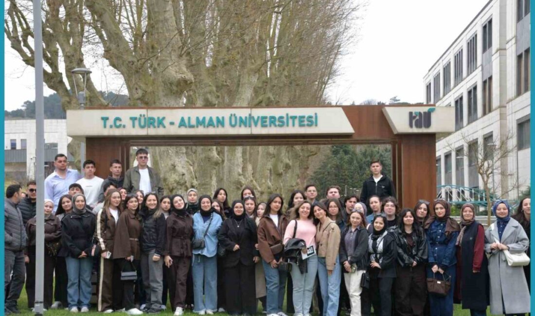 Alman Üniversitesi’ni gezdi, üniversite hakkında bigi aldı. Kaynaşlı Anadolu Lisesi,