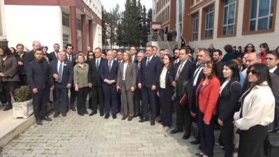 Yalova SGK İl Müdürlüğü binasında kendisini icraya veren kurum avukatı