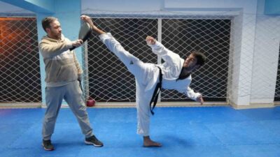 Kastamonu’da kilo vermek için ailesi tarafından taekwondoya başlatılan 16 yaşındaki