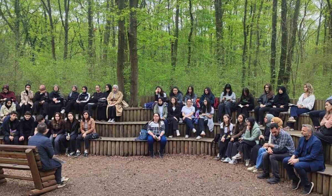 Kocaeli’de “Bir Kitap Okumak, Bir Vatan Yeşertmek” etkinliği kapsamında öğrenciler