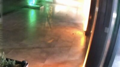 Kocaeli’nin Başiskele ilçesinde bir oto galeriye el bombası atılarak gerçekleştirilen