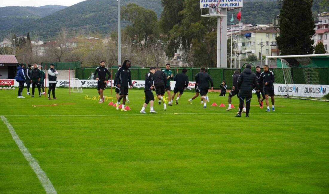 Trendyol Süper Lig’in 29. haftasında deplasmanda Galatasaray ile karşılaşacak Kocaelispor’da