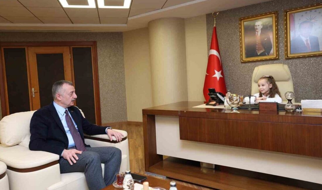 Kocaeli Büyükşehir Belediye Başkanı Tahir Büyükakın, 23 Nisan Ulusal Egemenlik