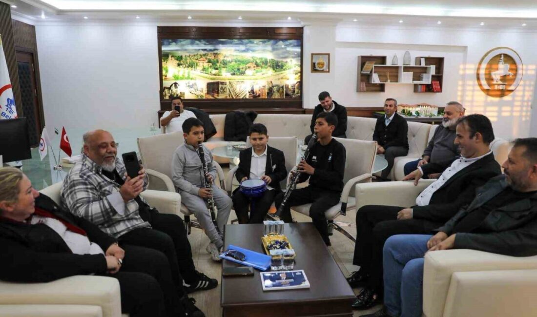 Düzce Belediye Başkanı Faruk Özlü, 8 Nisan Dünya Romanlar Günü