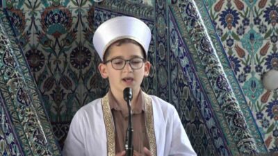 Kocaeli’de 9 yaşındaki Erdem Demirkır, 3 bin kişinin katıldığı cemaatte