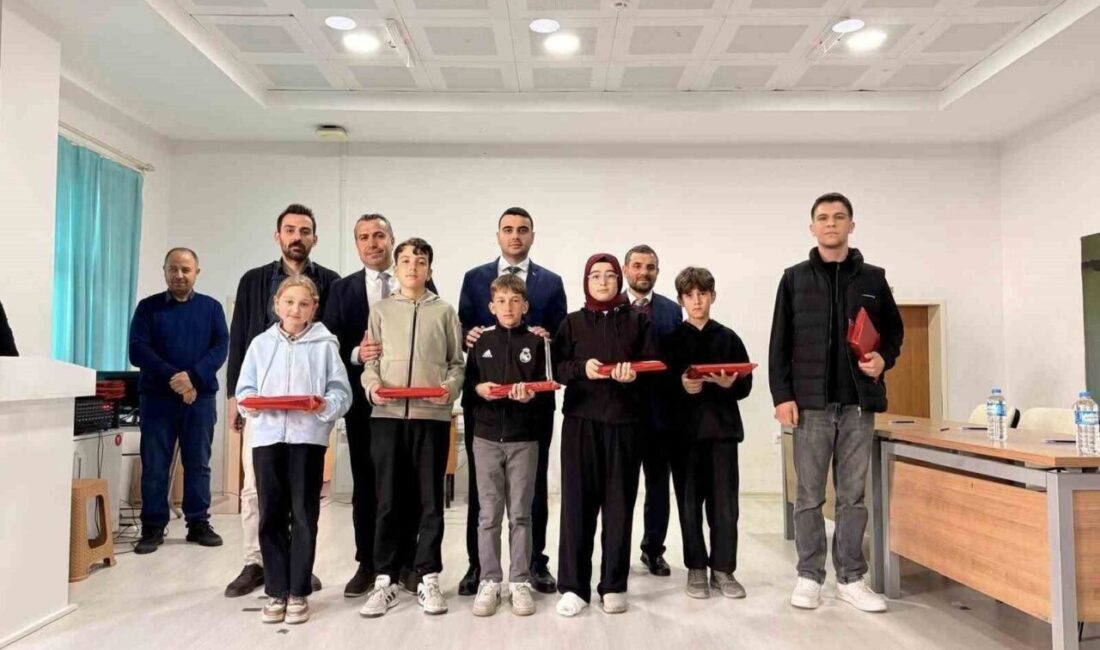 Bilecik’in Osmaneli ilçesinde Kur’an-ı Kerim’i Güzel Okuma Yarışması finali yapıldı.