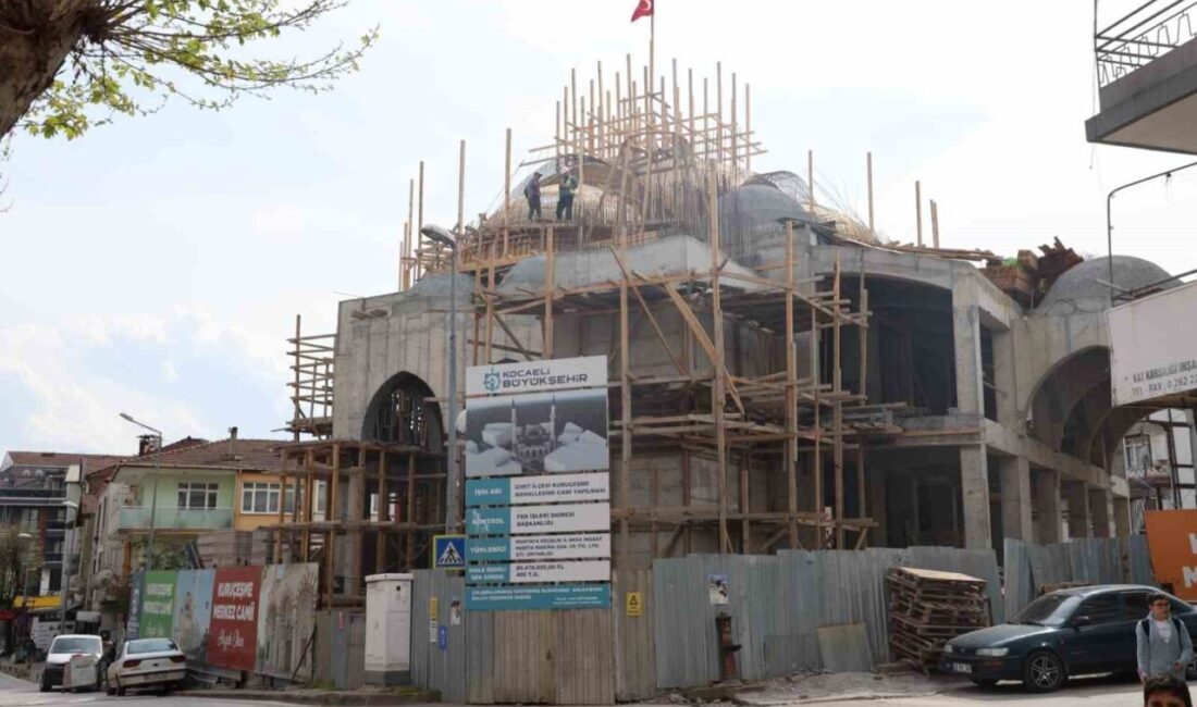 İzmit’te yapımı sürdürülen Kuruçeşme Merkez Cami projesinde, üst yapı ve