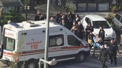 Kocaeli’nin Körfez ilçesinde 2 lise öğrencisi arasında çıkan kavgada kan