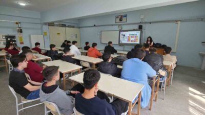 2030″ projesi çerçevesinde güncel yapay zeka araçları ve dijital yetkinlikler