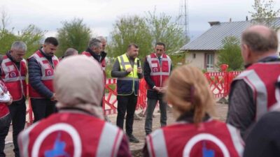 Düzce Belediyesi 63 mahalle muhtarının katılımıyla düzenlediği inceleme gezisinde, içme