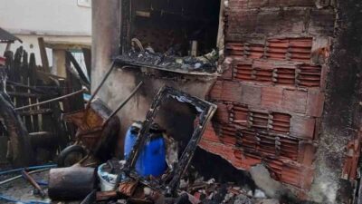 Kastamonu’nun İnebolu ilçesinde bir evin mutfak kısmında çıkan yangın büyümeden