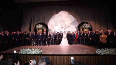 AK Parti Kocaeli Milletvekili Veysel Tipioğlu’nun kızı Suna Selcen, Mustafa