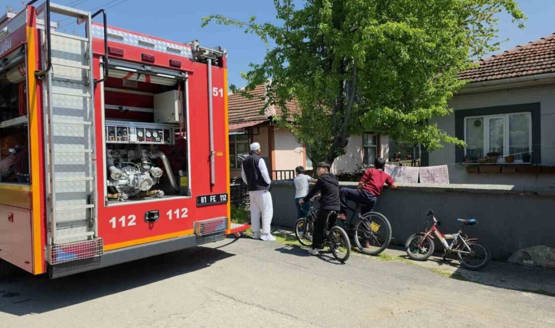 Düzce’de bir evde ocakta unutulan çaydanlığın tutuşması sonucu çıkan küçük