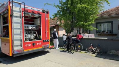 Düzce’de bir evde ocakta unutulan çaydanlığın tutuşması sonucu çıkan küçük