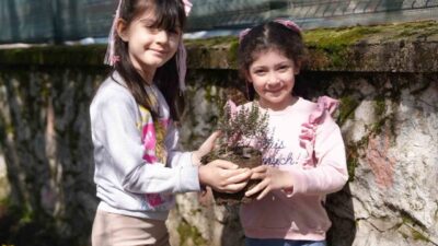 Düzce Belediyesi Park ve Bahçeler Müdürlüğü, hazırladığı proje kapsamında çocuklara
