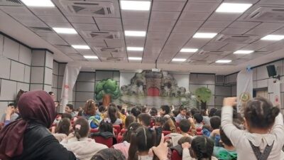 Bilecik’te okul öncesi öğrencileri ‘Akıllı Tavşan Momo’ müzikaline katıldı. Tarım