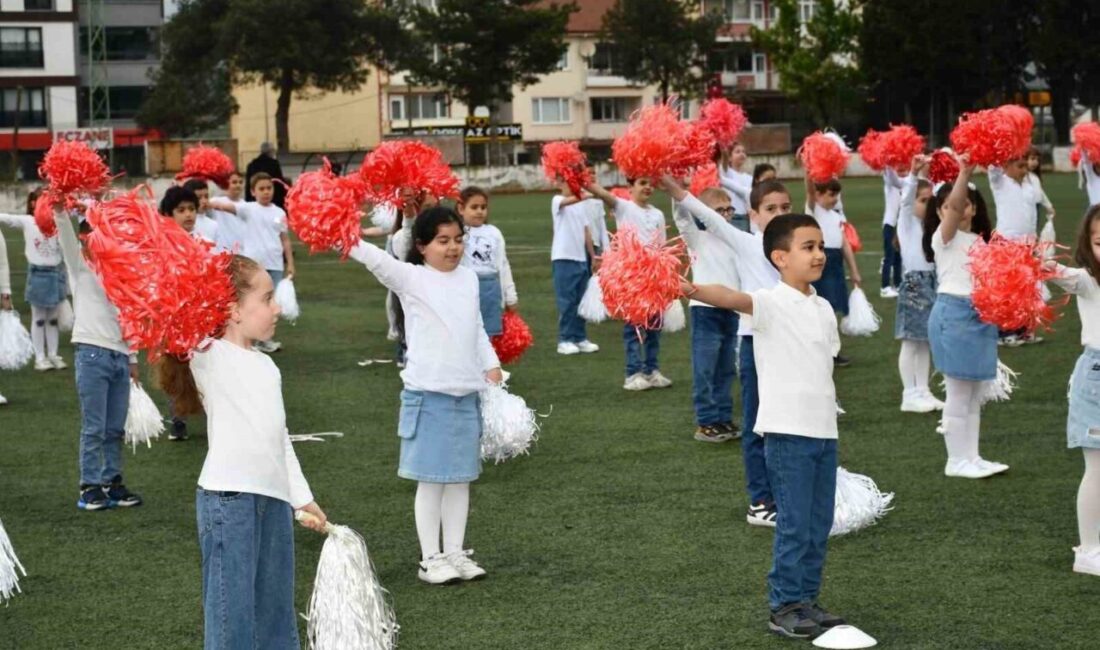 Bilecik’in Osmaneli ilçesinde, 23 Nisan Ulusal Egemenlik ve Çocuk Bayramı