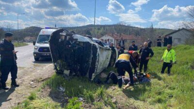 Bilecik’in Pazaryeri ilçesinde meydana gelen trafik kazasında 2 kişi yaralandı.