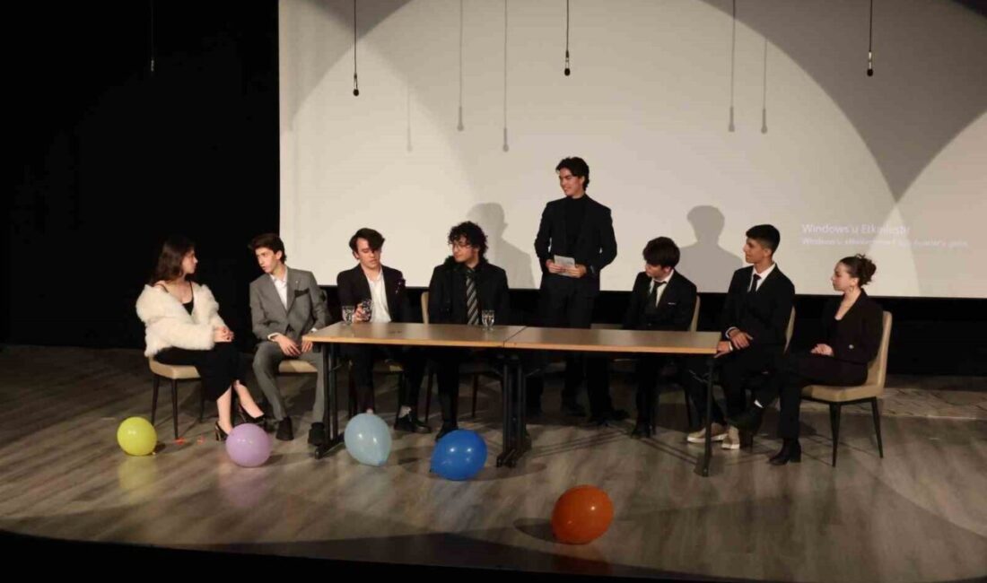 DÜZCE(İHA) – Düzce’de yapılan Gençler Arası Kültür ve Sanat Yarışmasında